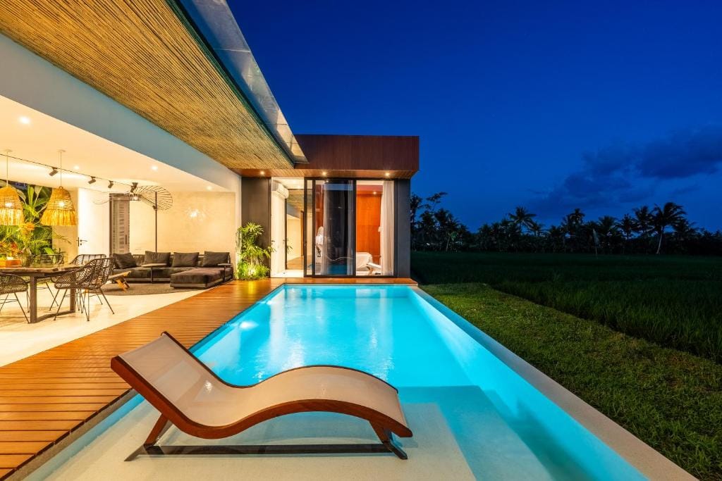 Managing Tourist Properties in Bali: A Comprehensive Guide for Hostels and Villas