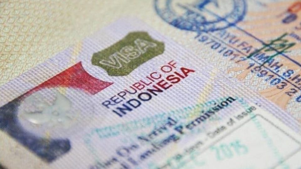 Panduan Lengkap untuk Memperpanjang Visa On Arrival di Indonesia