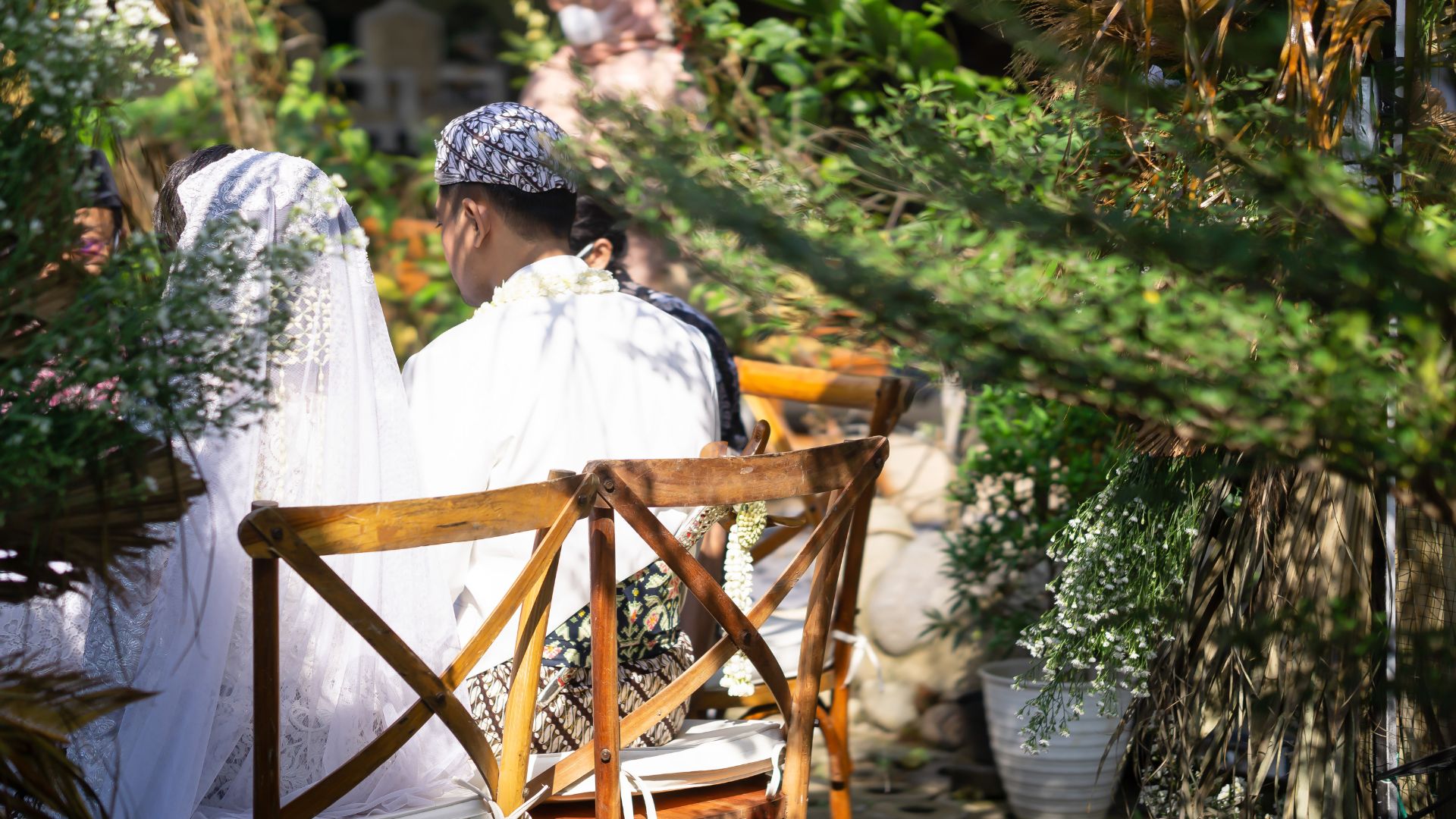 No Restrictions on Marrying Outside the Workweek: Key Legal Insights for Indonesian Weddings
