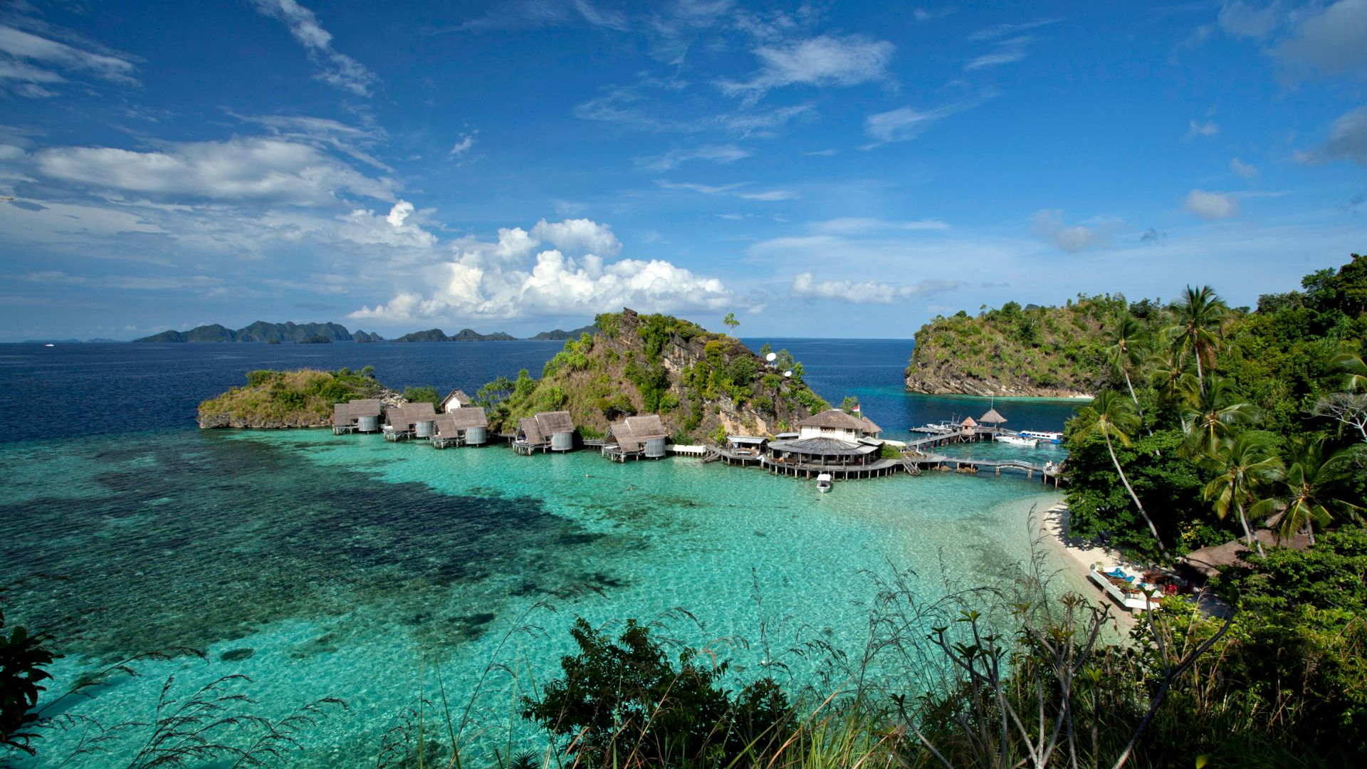 Why Indonesia Tourism Attracts Foreign Investment and What Licenses Are Required
